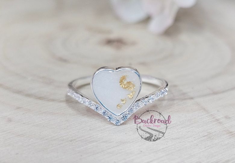 Breastmilk heart Ring